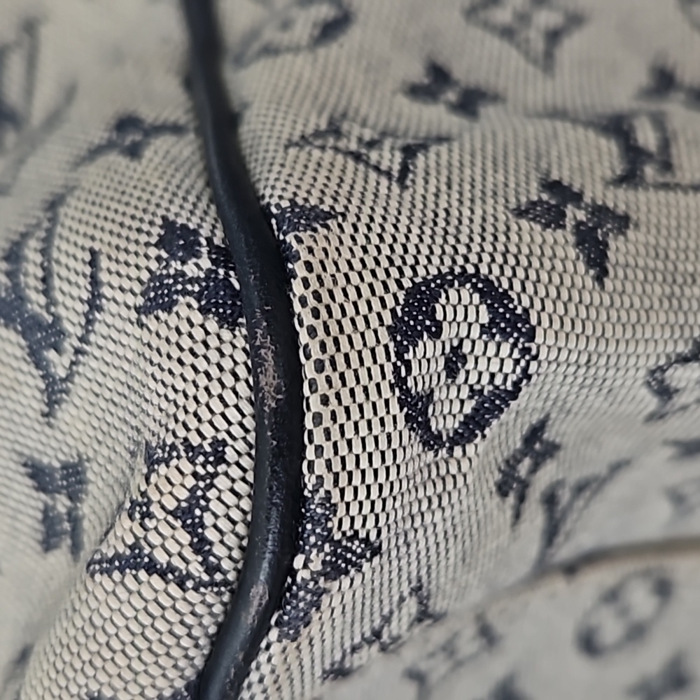 Louis Vuitton Mini Lin Josephine 40 - Picture 6 of 16